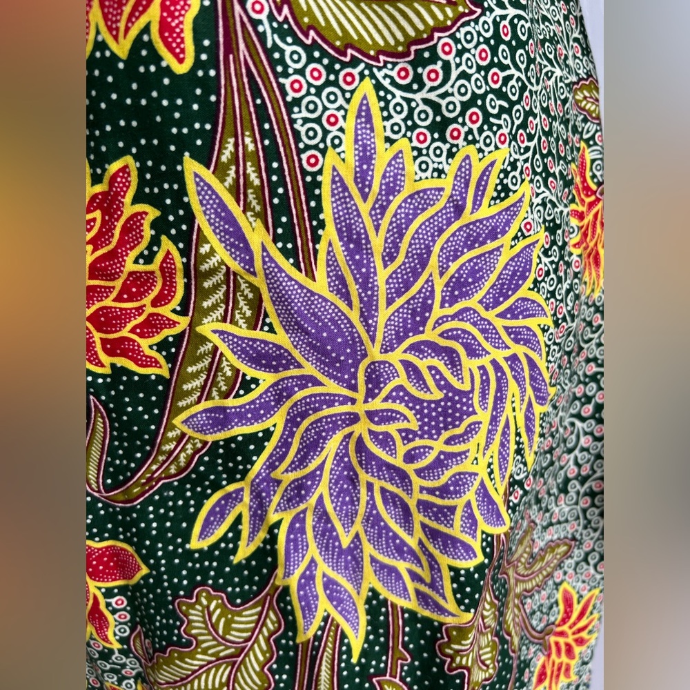 Handmade African Sheath Dress in Vibrant Batik-style Veritable Wax Print - Picture 4 of 10